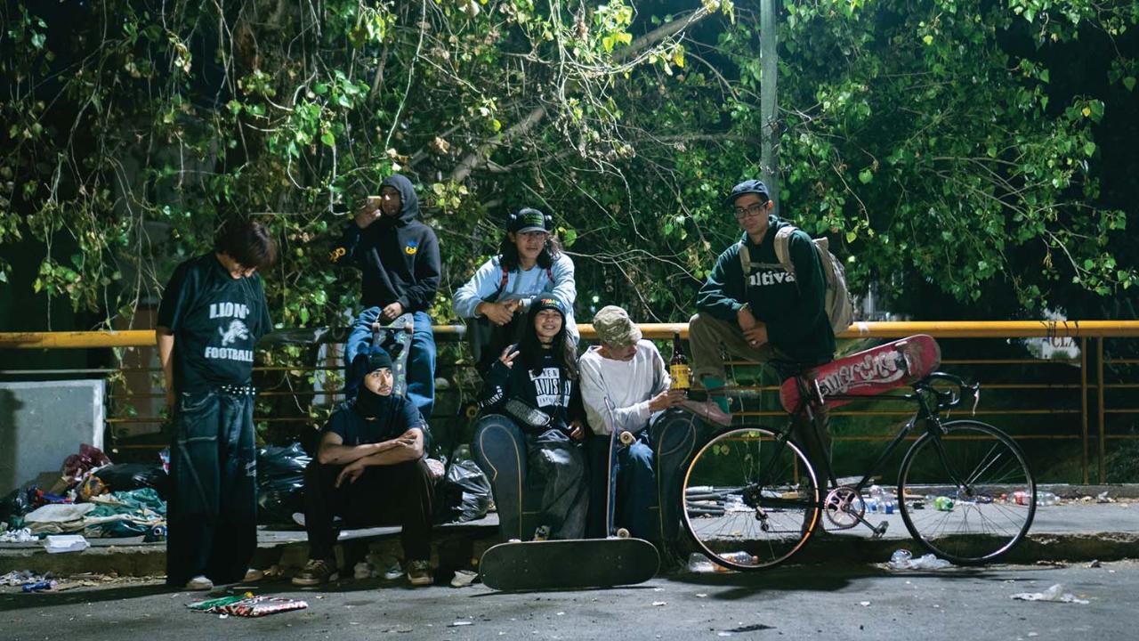 UN ARCHIVO DE JUNGLE SKATEBOARDING