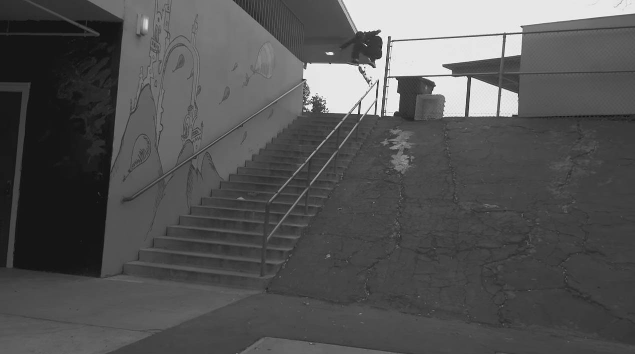 Mid-City Merge Adidas en L.A.