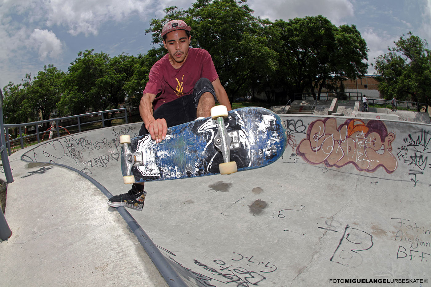 Un bowl en el parque Filipinas