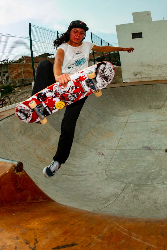 Frontside Boneless